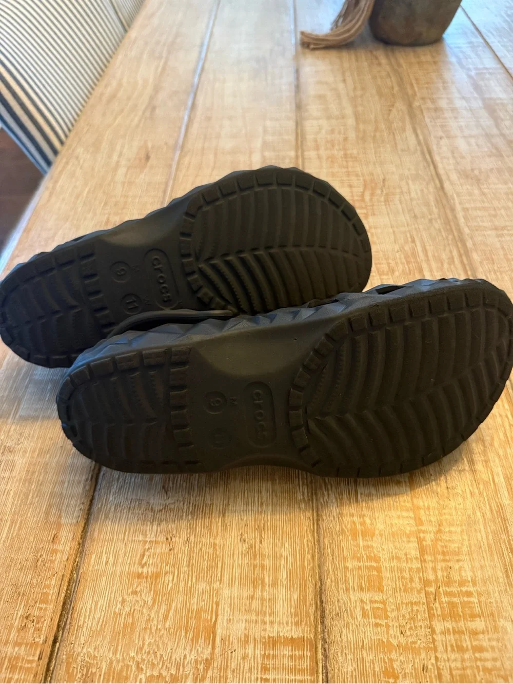 CROCS Men's Black Textured Slip-On Clog